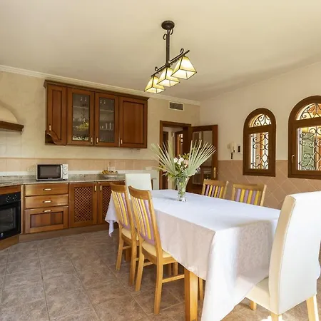 Villa Xispa Family